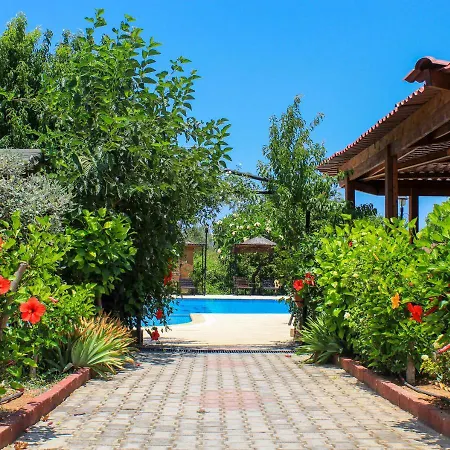 Lapida Garden * Lapithos (Northern Cyprus)